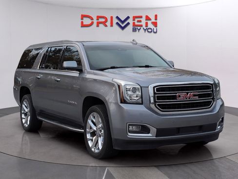 Used 2019 GMC Yukon XL SLT w/ Open Road Package image 7