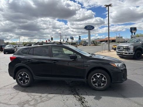 Used 2019 Subaru Crosstrek 2.0i Premium AWD/4WD image 3
