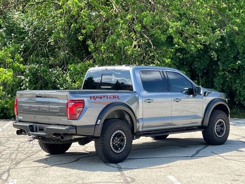 Used 2025 Ford F150 Raptor AWD/4WD image 3