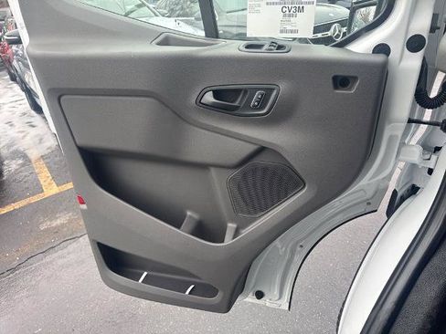 New 2026 Ford Transit 250 148 Medium Roof RWD image 17