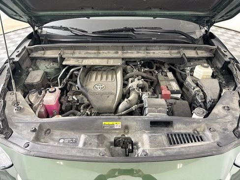 Used 2023 Toyota Highlander XLE AWD/4WD image 31