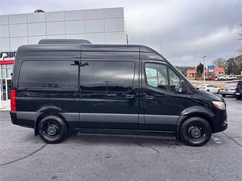 Used 2025 Mercedes-Benz Sprinter 2500 image 2