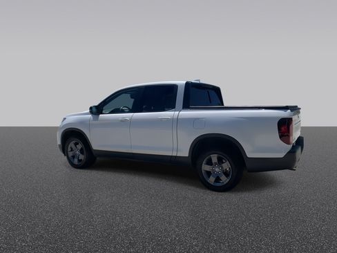 Certified 2024 Honda Ridgeline TrailSport image 7