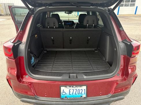 Used 2025 Chevrolet TrailBlazer RS w/ Convenience Package AWD/4WD image 8