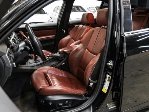 Used 2011 BMW M3 Sedan image 34