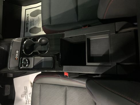 New 2026 Chevrolet Equinox RS image 13