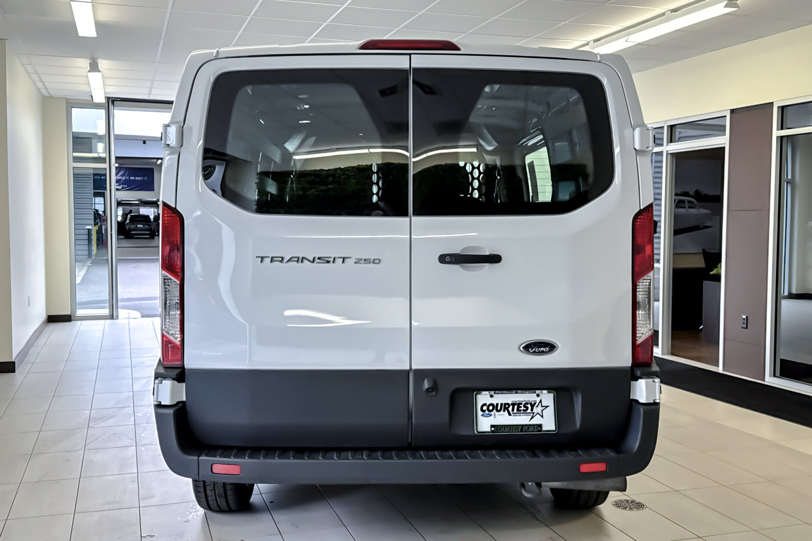 Used 2025 Ford Transit 250 Low Roof w/ Exterior Upgrade Package RWD image 5
