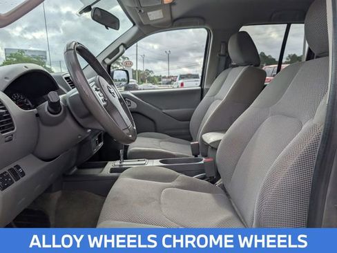 Used 2016 Nissan Frontier SV RWD image 13