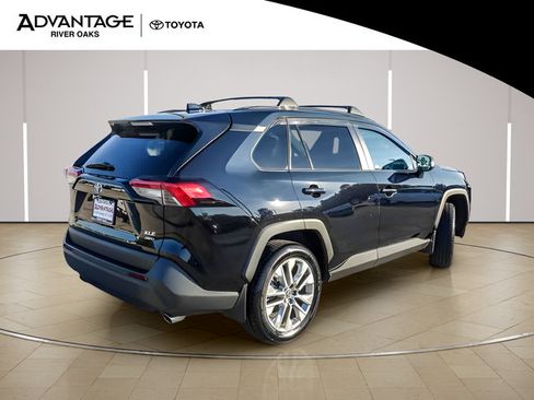 Used 2024 Toyota RAV4 XLE Premium w/ Weather Package AWD/4WD image 8