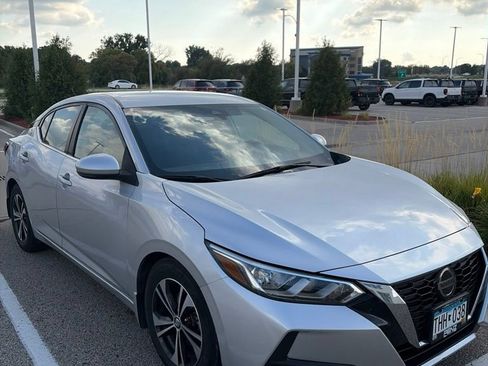 Used 2020 Nissan Sentra SV FWD image 1