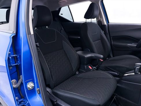 Used 2021 Nissan Kicks S FWD image 30