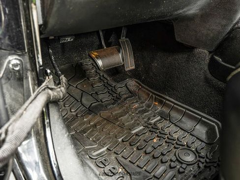 Used 2014 Jeep Wrangler Unlimited Rubicon AWD/4WD image 52
