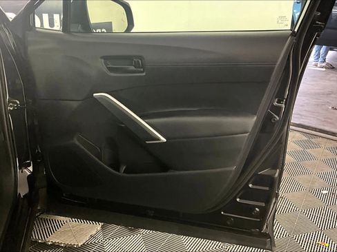 Used 2024 Toyota Corolla Cross LE FWD image 22