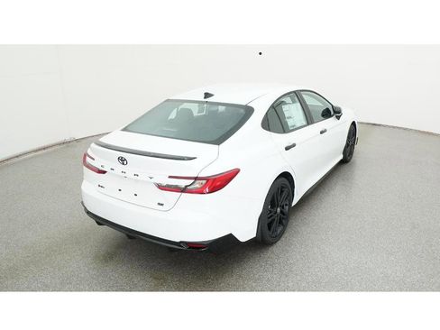 New 2026 Toyota Camry Hybrid image 8