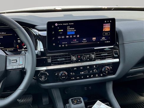 New 2026 Nissan Pathfinder SL AWD/4WD image 11