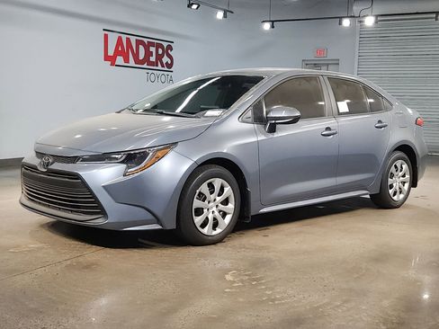 New 2026 Toyota Corolla LE image 3
