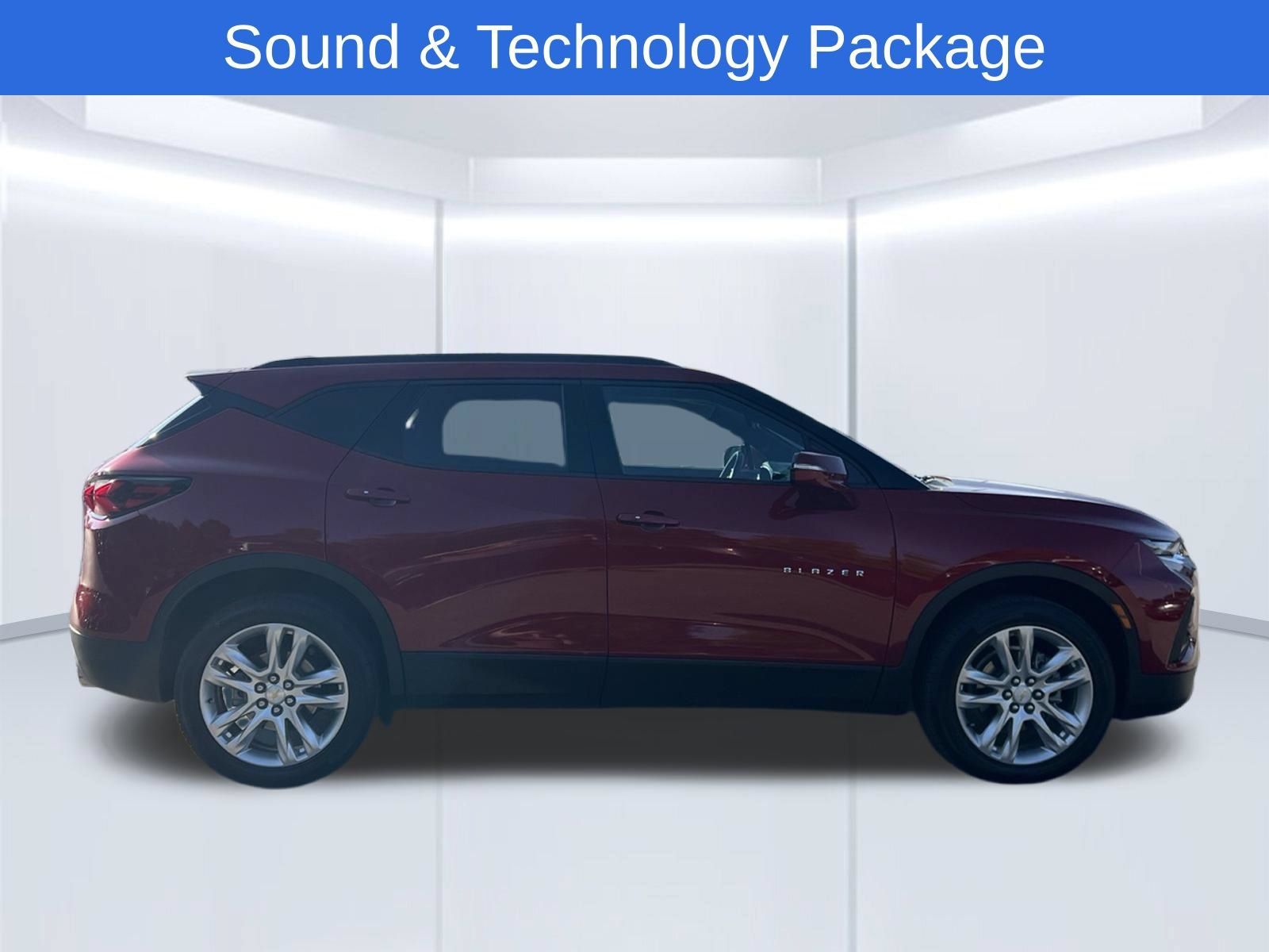 Used 2021 Chevrolet Blazer LT w/ Sound & Technology Package FWD image 4