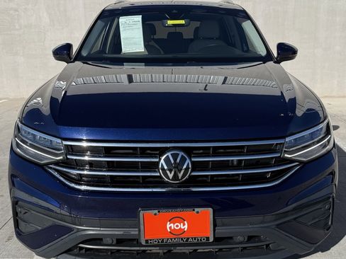 Used 2023 Volkswagen Tiguan SE image 2