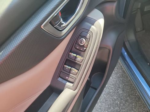Certified 2023 Subaru Forester Limited AWD/4WD image 11