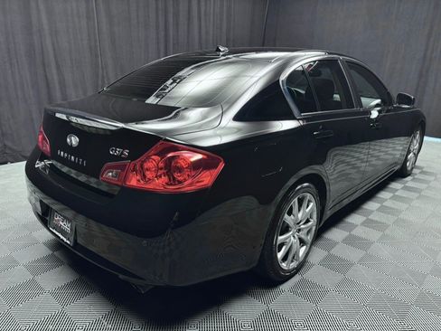 Used 2013 INFINITI G37 Sport RWD image 6