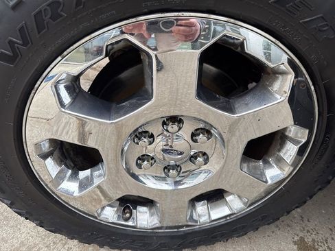 Used 2012 Ford F150 XLT w/ XTR Pkg image 34