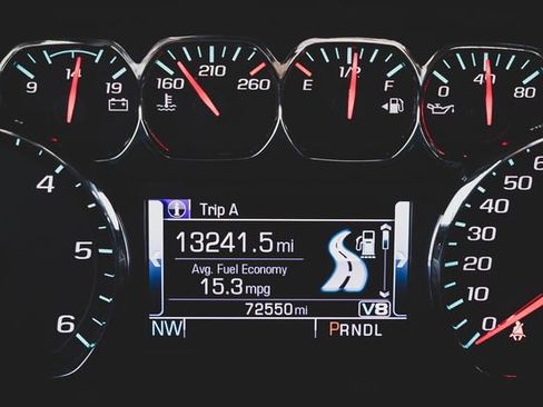 Used 2018 GMC Yukon XL SLT w/ Open Road Package image 12