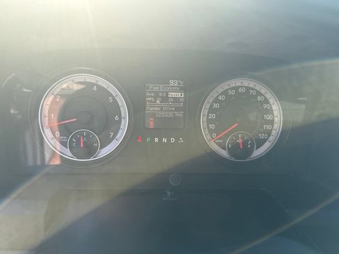 Used 2014 RAM 1500 Express AWD/4WD image 11