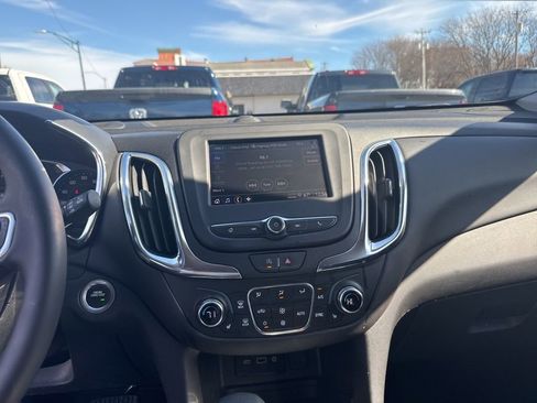 Used 2024 Chevrolet Equinox LT image 22