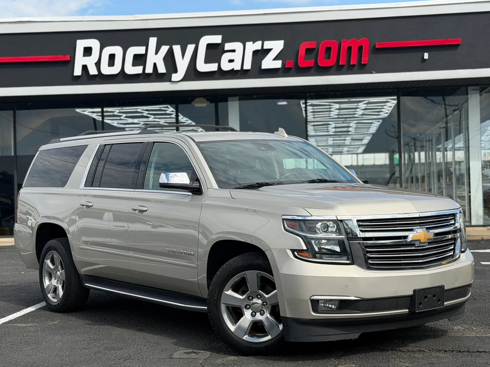 Used 2017 Chevrolet Suburban Premier AWD/4WD image 1