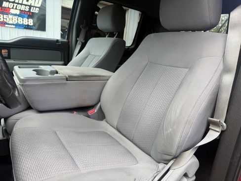 Used 2014 Ford F150 XLT w/ Equipment Group 302A Luxury AWD/4WD image 13