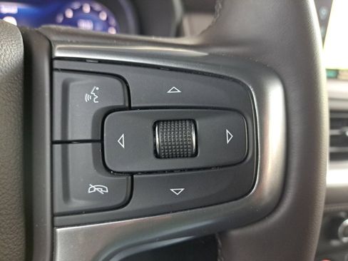 Certified 2023 Chevrolet Suburban LT w/ LT Signature Plus Package image 28