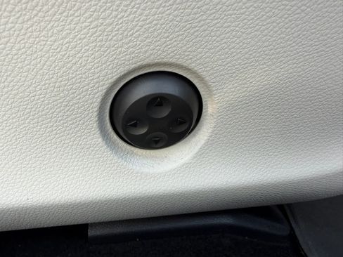 Used 2019 Mercedes-Benz CLA 250 4MATIC image 33