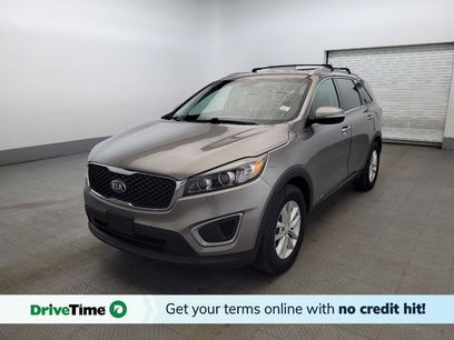 Used 2017 Kia Sorento AWD w/ LX V6 Convenience Package