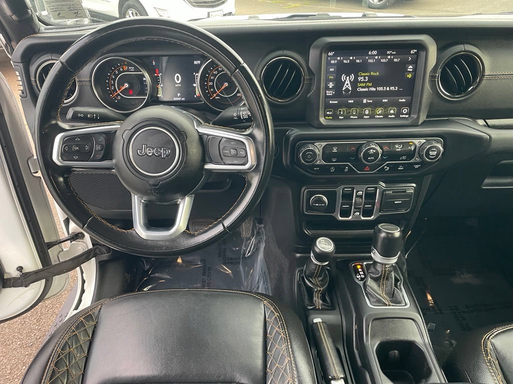 Used 2021 Jeep Gladiator Overland AWD/4WD image 4