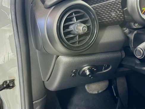 Used 2019 MINI Cooper S w/ Signature Upholstery Package image 11