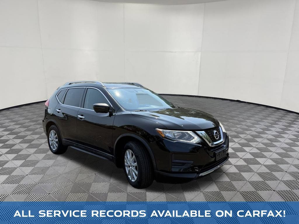 Used 2017 Nissan Rogue SV w/ SV Premium Package FWD image 4