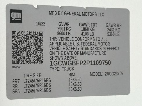 Used 2023 Chevrolet Express 2500 Extended w/ Driver Convenience Package image 20