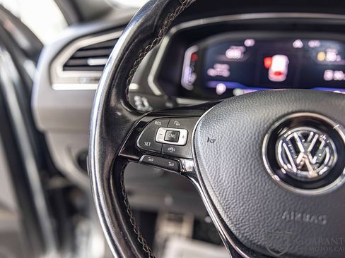 Used 2019 Volkswagen Tiguan SEL Premium image 26