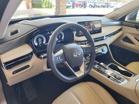 Used 2025 INFINITI QX60 Luxe w/ Vision Package image 11