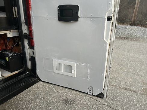 Used 2015 RAM ProMaster 1500 image 17