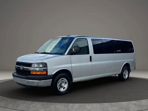 Used 2016 Chevrolet Express 3500 LT w/ LT Preferred Equipment Group image 2