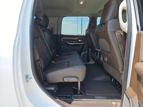 Used 2025 RAM 2500 Limited AWD/4WD image 25