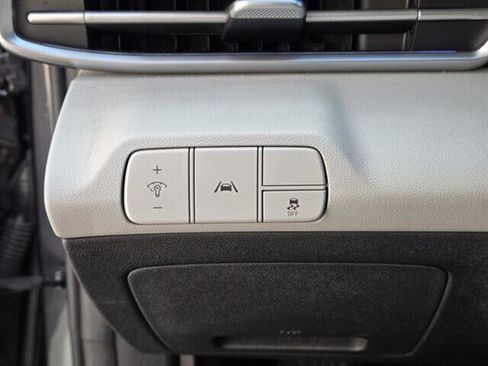 Used 2022 Hyundai Elantra Limited w/ Cargo Package image 23