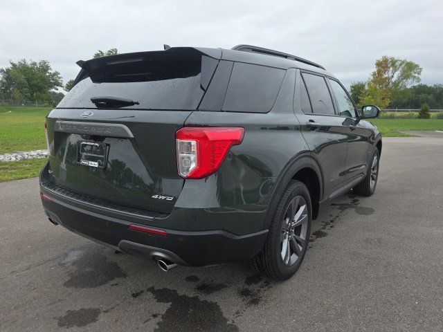 Certified 2024 Ford Explorer XLT w/ Equipment Group 202A AWD/4WD image 7