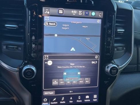 Used 2024 RAM 2500 Laramie image 22