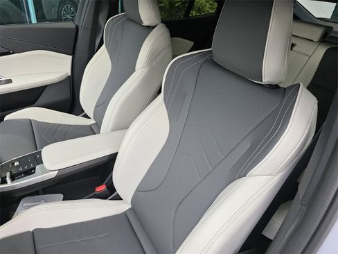 New 2026 BMW X2 xDrive28i w/ Technology Package image 8