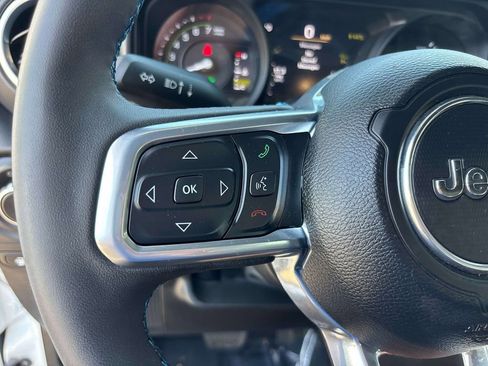 Used 2024 Jeep Wrangler High Altitude AWD/4WD image 21