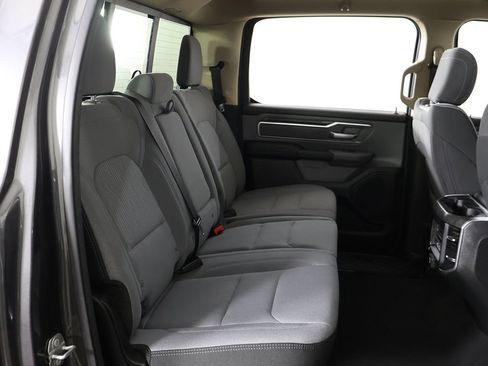 Used 2019 RAM 1500 Big Horn AWD/4WD image 34