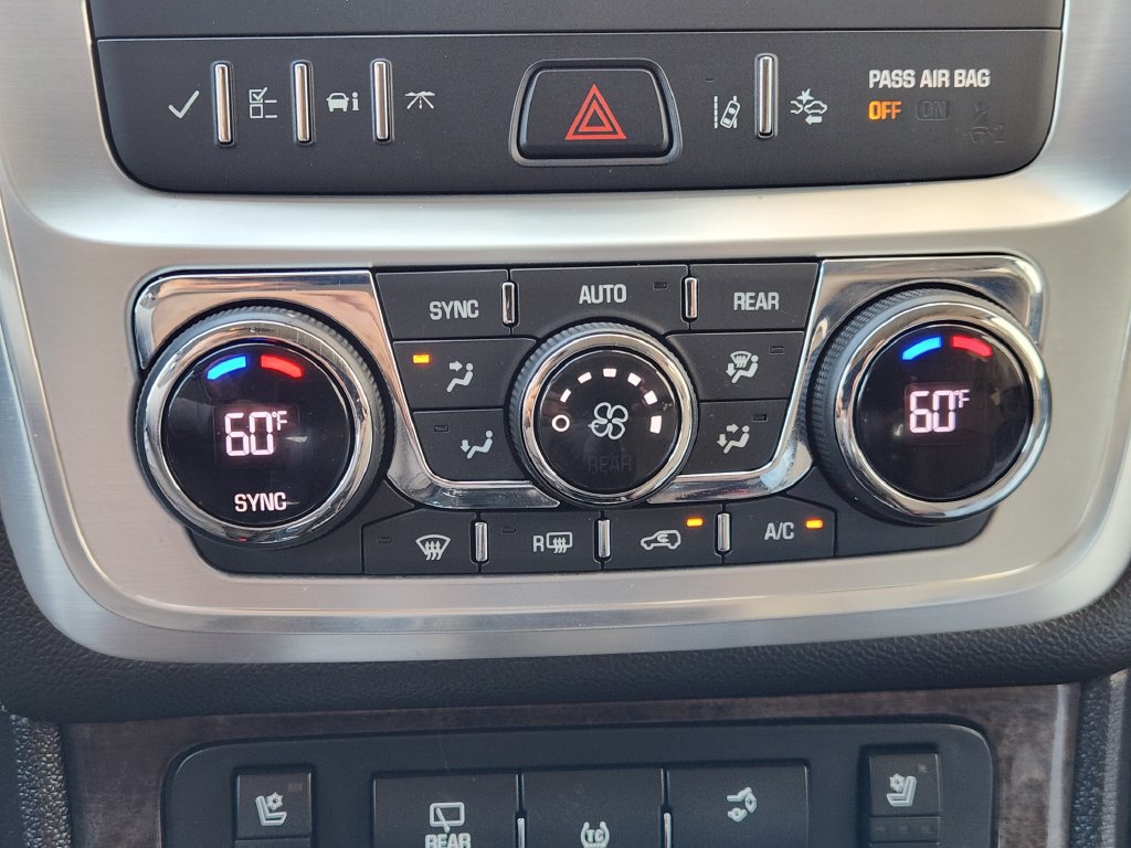 Used 2016 GMC Acadia SLT w/ Open Road Package FWD image 18
