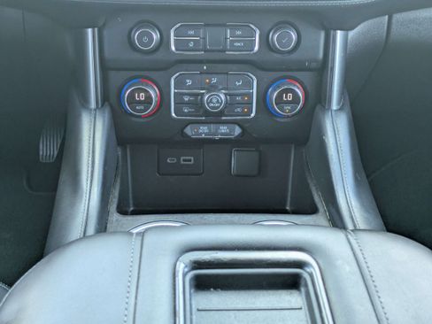 Used 2021 Chevrolet Tahoe LS RWD image 18
